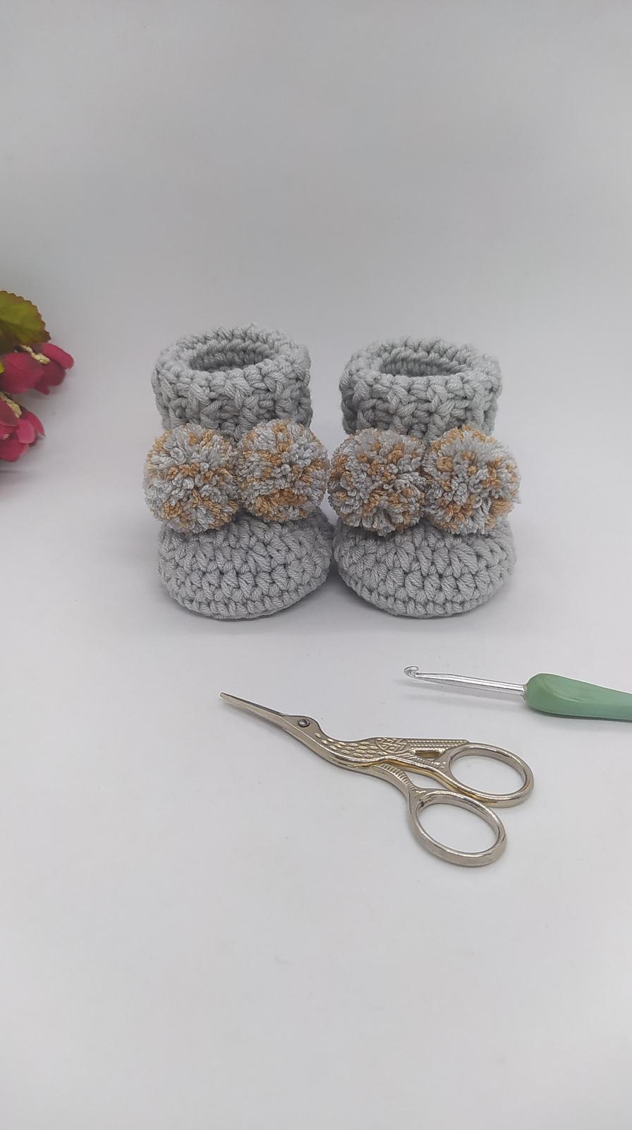 Baby Cuffed Pompom Booties