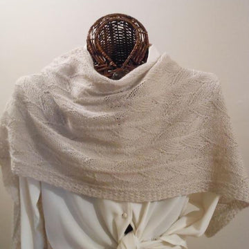 OYSTER SHELLS KNITTED STOLE