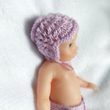 Textured Bonnet for 9 Inch Dolls