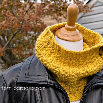 Winter Haven Cowl