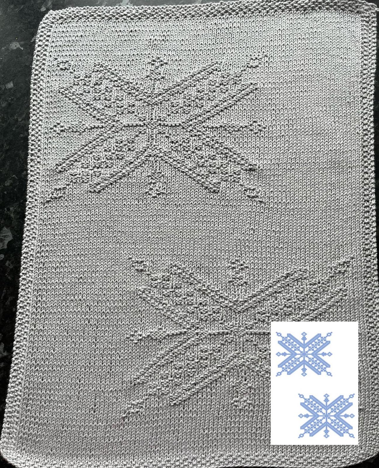 Nr. 847 – 25 – 9. Christmas Snowflake guest towel