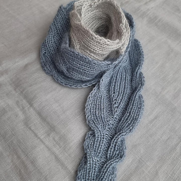 Drifting Wave Scarf