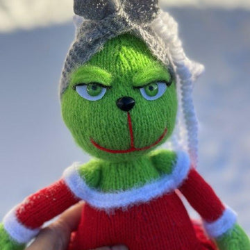 Miss Grinch knitting pattern.