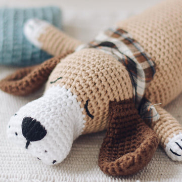 Sleepy Dog Amigurumi