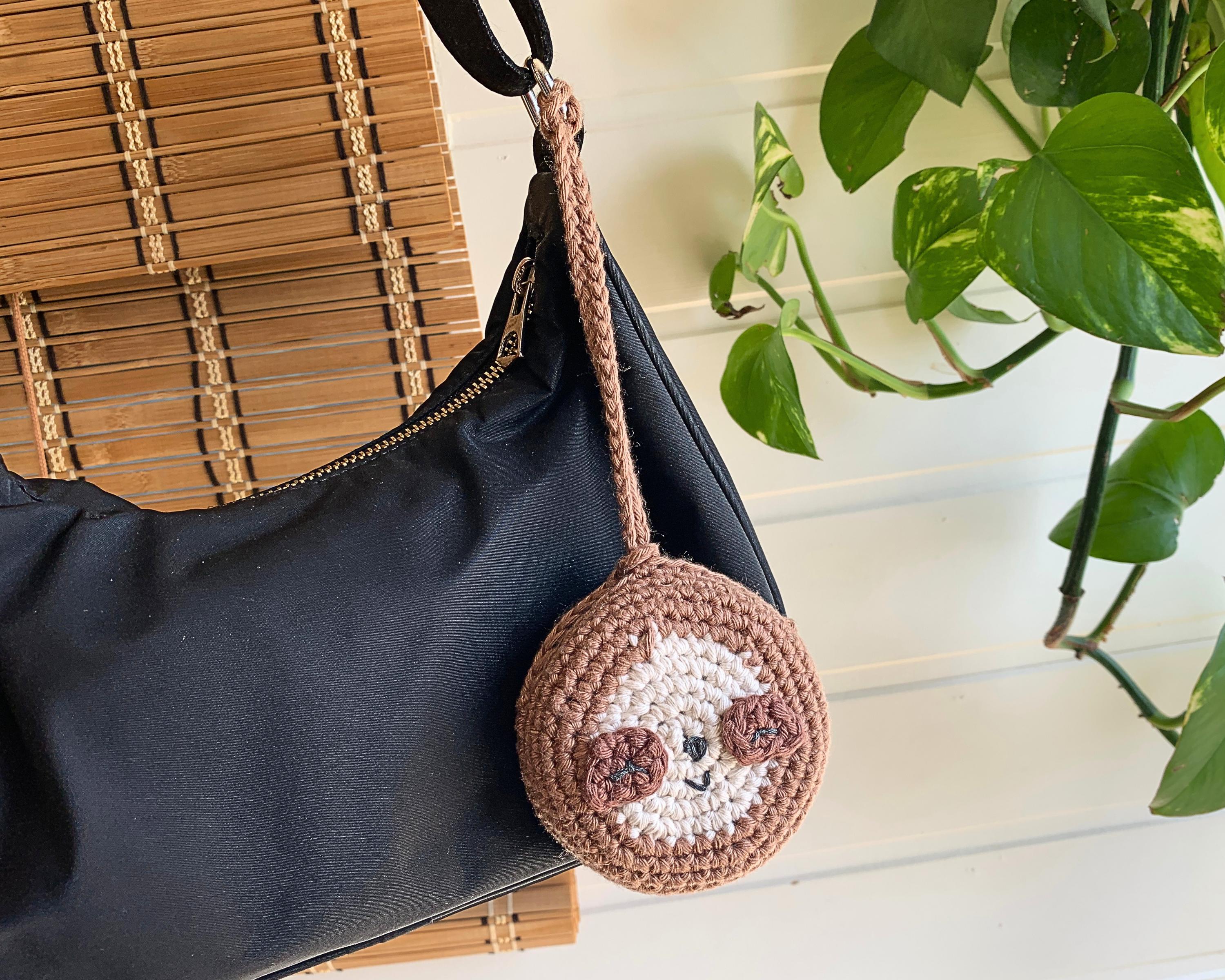 Sloth pouch
