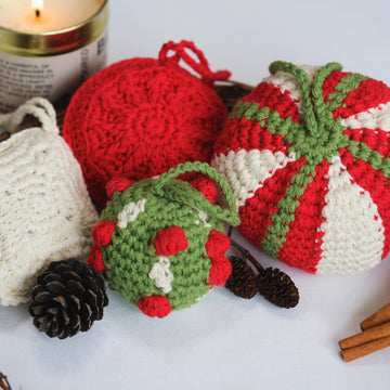 Crochet Pattern - Noel Christmas Baubles