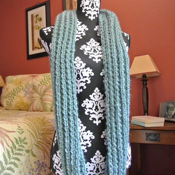 Chunky Uneven Rib Stitch Infinity Scarf