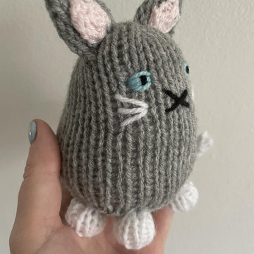 Grumpy cat toy