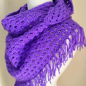 Easy & Quick Crochet Triangle Scarf