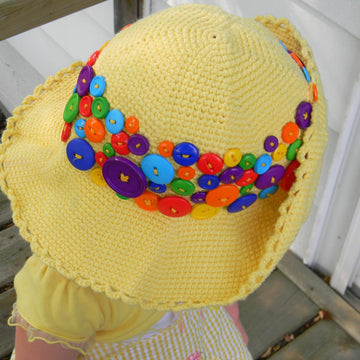 Crochet Summer Hat for a Girl “Loads of Buttons”.