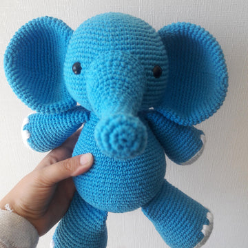 Bernie the Birthday Elephant amigurumi pattern