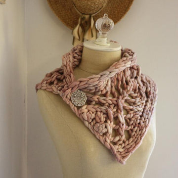Fleche Chunky Lace Neckwarmer