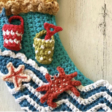 Seaside wreath and bunting