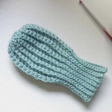 Crochet Pattern For Baby Mittens (0-6 months)