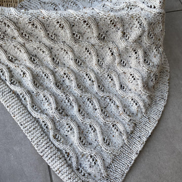 Cosy cable blanket