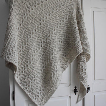 SCHNEEFLOCKEN Shawl
