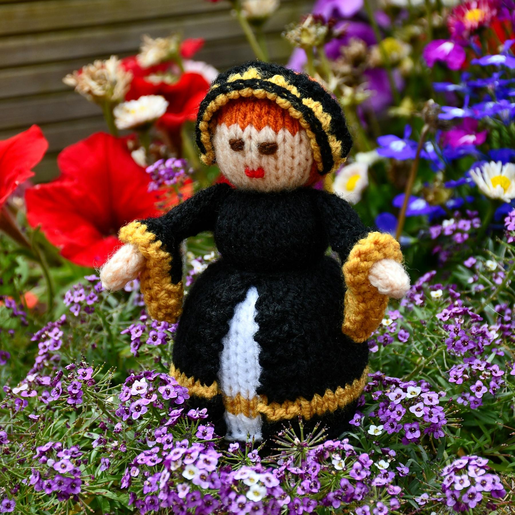 Katherine of Aragon Doll Knitting Pattern - Toy Knitting Pattern
