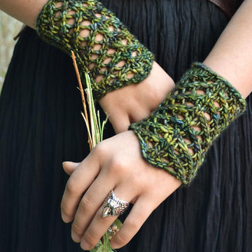 Shieldmaiden Gauntlets