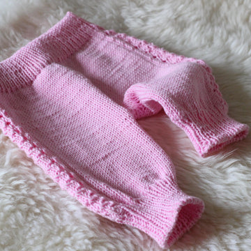 Premature Baby Pull On Pants Knitting Pattern