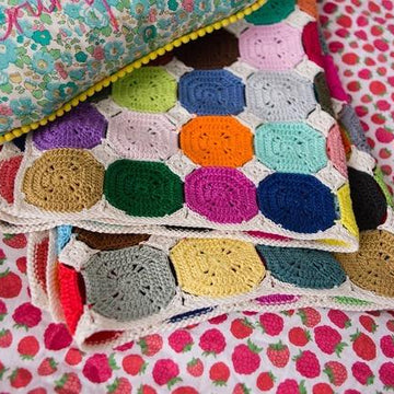 100 colours blanket