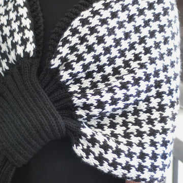 A Houndstooth Wrap About Town