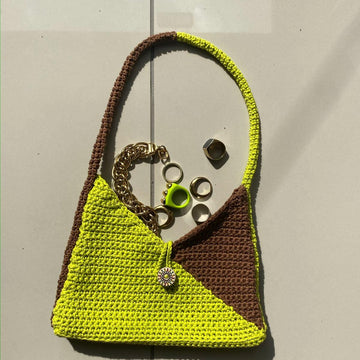 Two Tone V bag