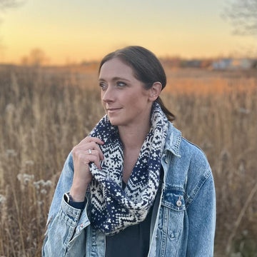 Suzy Snowflake Cowl