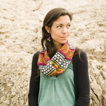 Amaru Cowl fingering