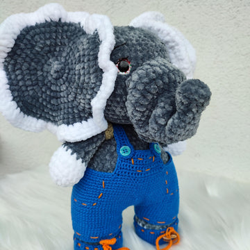 Elephant amigurumi crochet pattern
