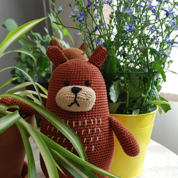 Blaise the big brown bear crochet pattern