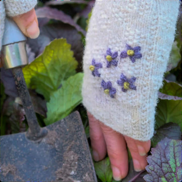 Lazy Daisy Fingerless Mitts