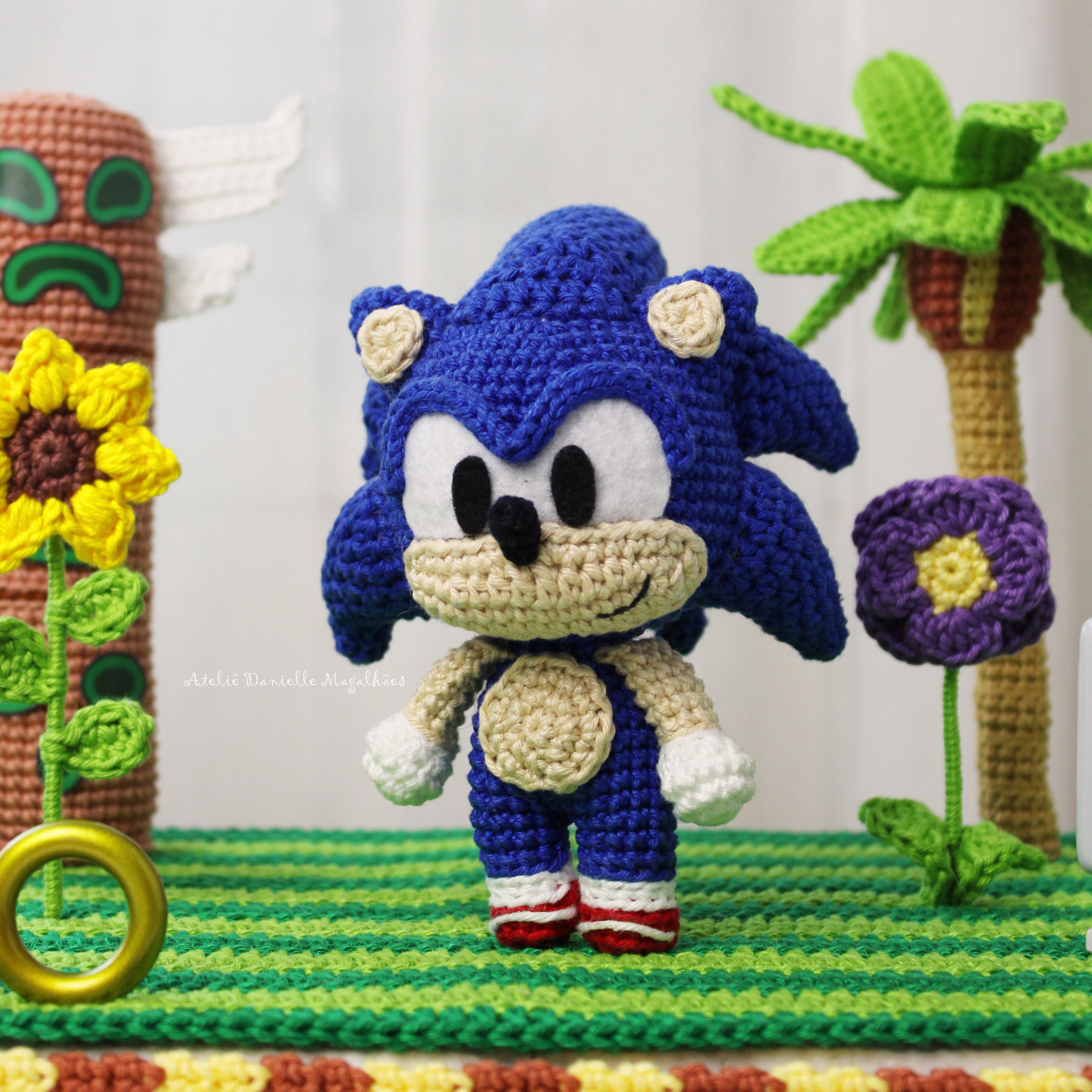 Sonic & Shadow, the hedgehogs amigurumi pattern