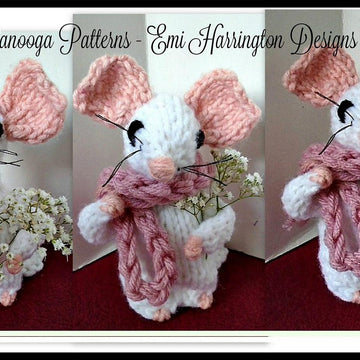 979-Knit Mouse with Bouquet
