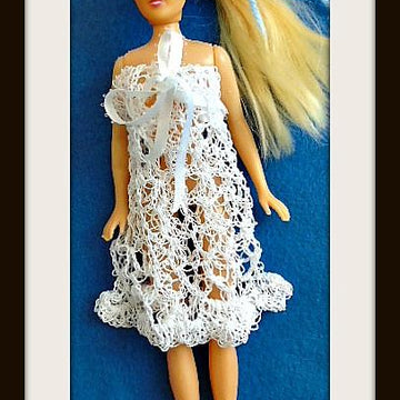1041 - Barbie Thread Dress