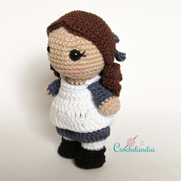 Diana Barry (Anne with an E) amigurumi doll - crochet pattern by Crochelandia