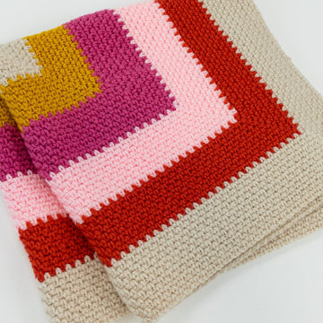Daisy’s Infinity Moss Square Crochet Blanket