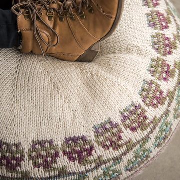 Dewberry Hassock
