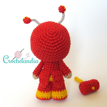 El Chapulín Colorado amigurumi doll - crochet pattern by Crochelandia