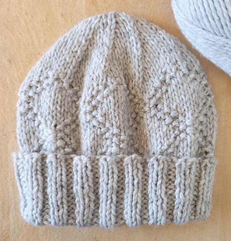 Chunky Hat on Straight Needles (#2): Royal Diamond