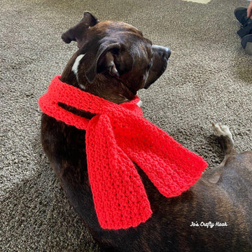 Tuxie Keyhole Scarf