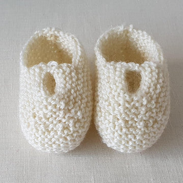 Anita - 8ply baby shoes or slippers