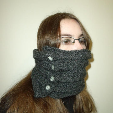 Crinkle cut cowl