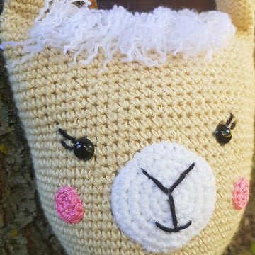 Scrap yarn llama