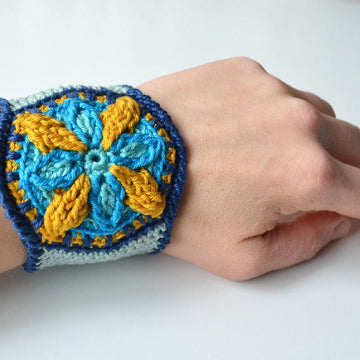 Compass Cuff Overlay Crochet