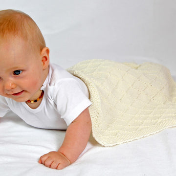Strickanleitung Babydecke Wunschkind in den Größen 40x50 und 70x80 cm