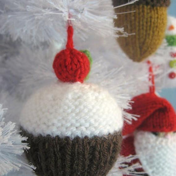 Christmas Knit Ornament Set