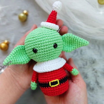 Baby Alien Christmas amigurumi