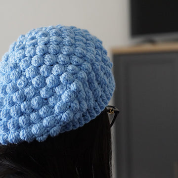 Bobble stitch beret