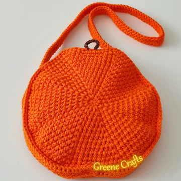 Pumpkin-Shaped Purse / Kürbisförmige Tasche