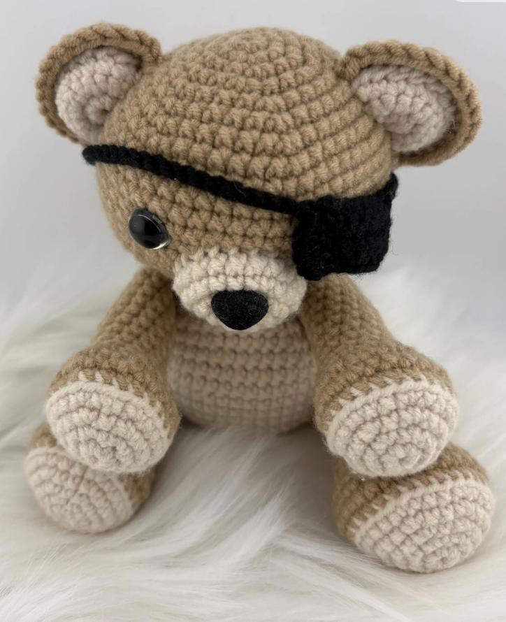 Teddy the Pirate Bear Amigurumi Pattern - Available in English and Portuguese